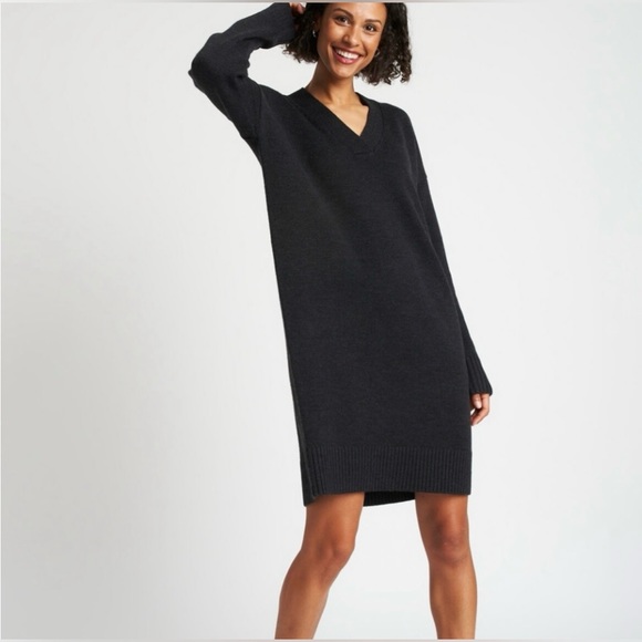Kit & Ace Women's Chunky Merino Sweater Dress in Black - Picture 8 of 12